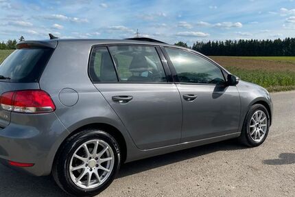 VW Golf 158.600 km 5.299 € Günzburg 89312
