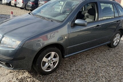 Skoda Fabia 1.4i Extra Klima Euro4 166.100 km 1.690 &euro; Altdorf 84032