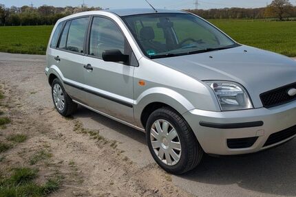 Ford Fusion 180.000 km 1.200 &euro; Moers 47441