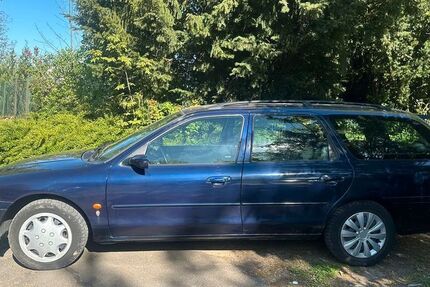 Ford Mondeo 69.000 km 3.600 &euro; friedrichsdorf 61381