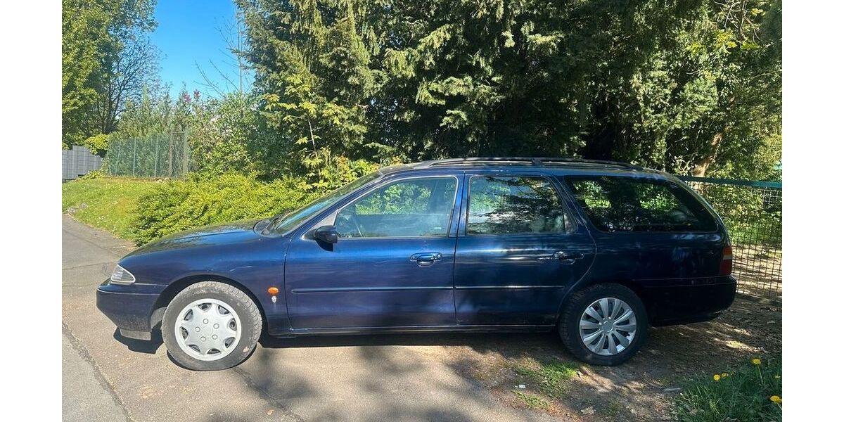 Ford Mondeo 69.000 km 3.600 &euro; friedrichsdorf 61381