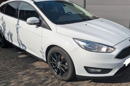Ford Focus 45.000 km 11.100 &euro; Dingolfing 84130