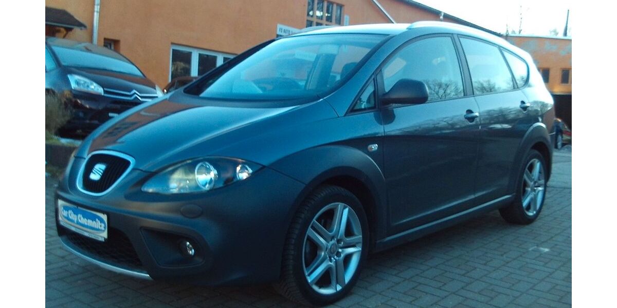 Seat Altea 128.213 km 4.999 &euro; Chemnitz 09114