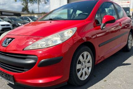 Peugeot 207 196.000 km 1.699 &euro; Elz 65604