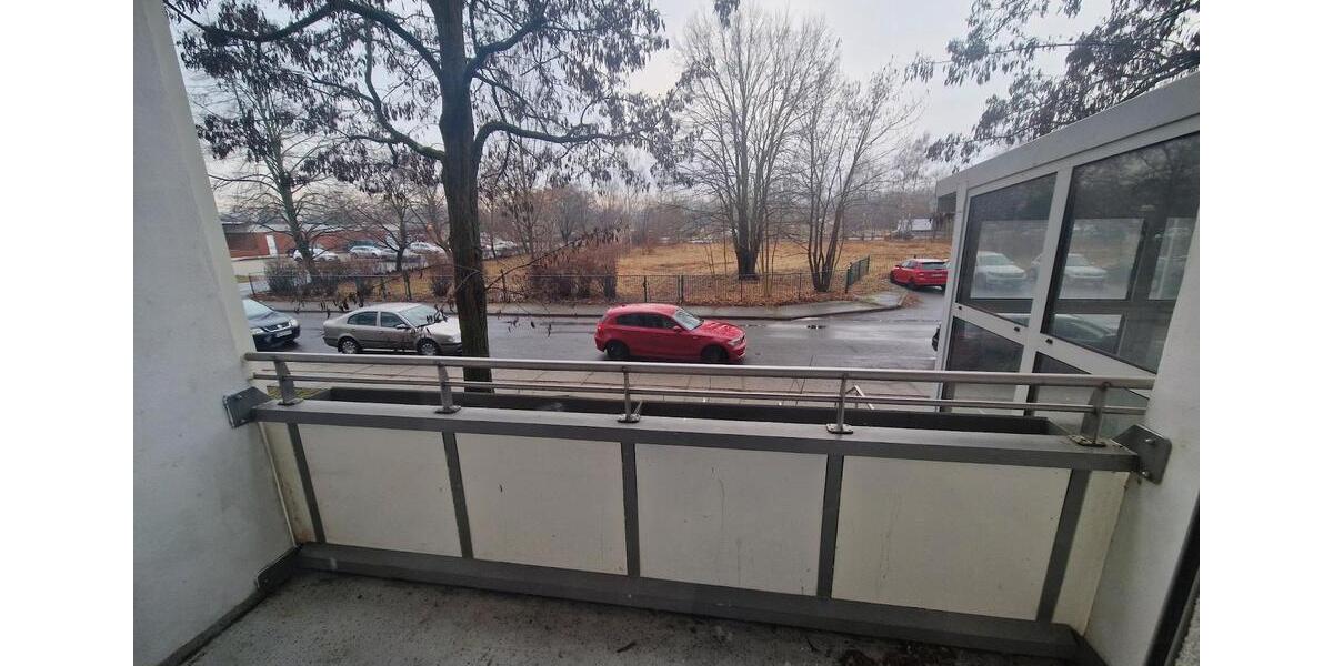 **JETZT EINZIEHEN**3-Zimmer-Wohnung EG Balkon Bad mit Wanne ab sofort 3 zimmer