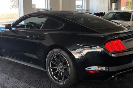 Ford Mustang 96.800 km 25.990 &euro; Emskirchen 91448