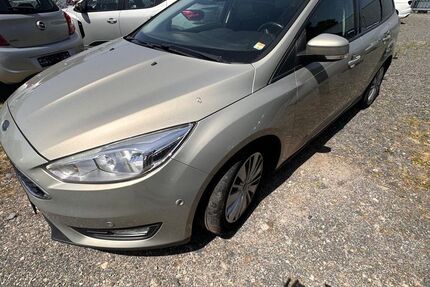 Ford Focus 242.000 km 5.750 &euro; Hanau 63452