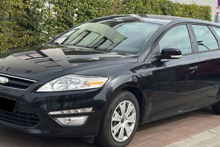 Ford Mondeo 215.000 km 2.900 &euro; Bad Nauheim 61231