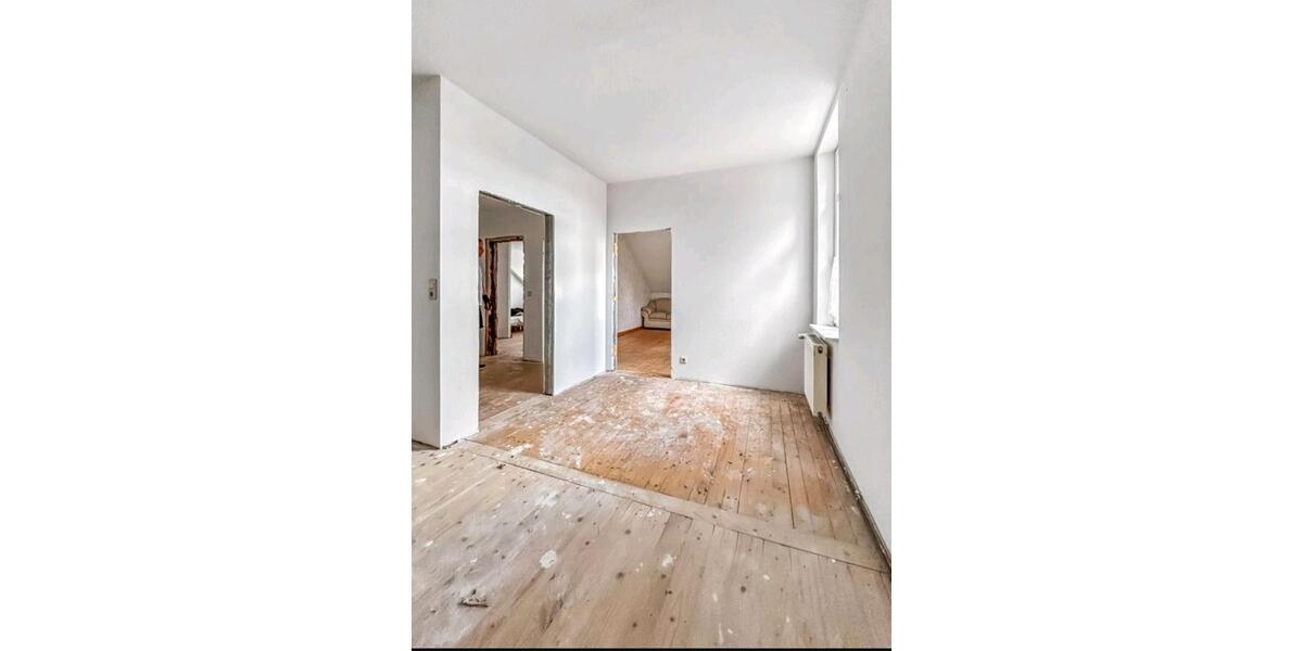 Einfamilienhaus Lorup - 11 Zimmer, 240 m&sup2;, 179.000&euro; | Angebot:26683147