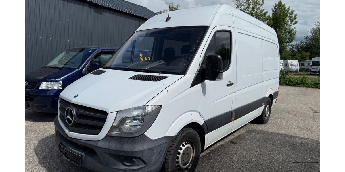 Mercedes-Benz Sprinter 268.000 km 8.990 &euro; Oberhaching 82041