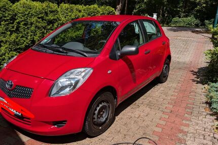 Toyota Yaris 114.000 km 2.999 &euro; Schildow 16552