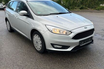 Ford Focus 150.000 km 6.799 € Möglingen/Ludwigsburg 71696