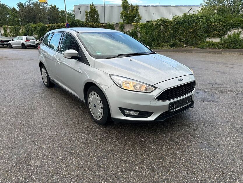 Ford Focus 150.000 km 6.799 € Möglingen/Ludwigsburg 71696