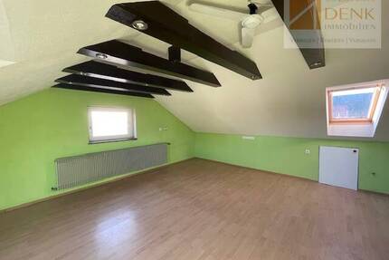 Hübsche Dachgeschoßwohnung in Kleinlangheim