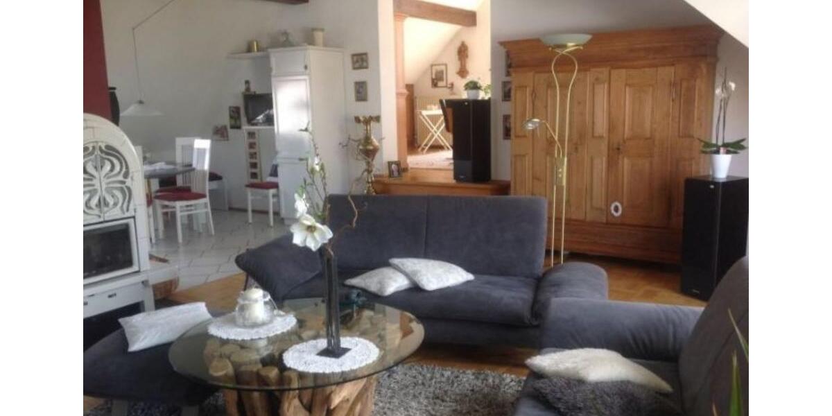 Hochwertige, schöne und helle Penthouse Wohnung in Flieden 3 zimmer