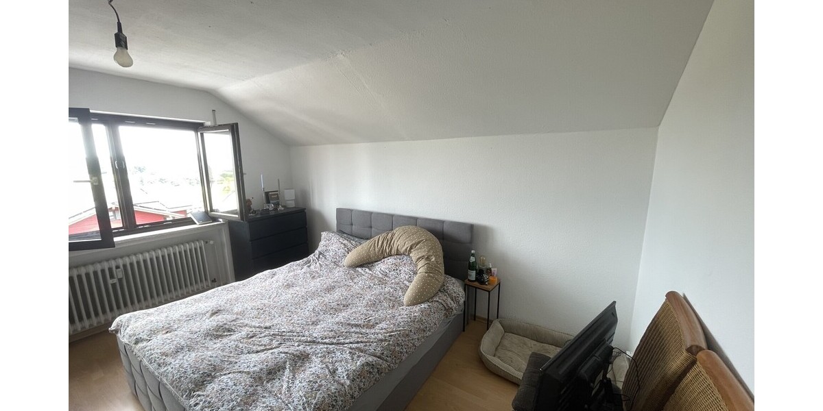 69 m² zum Wohlfühlen – Dachgeschosswohnung mit Stellplatz - Dachgeschoßwohnung Bad Honnef / Aegidienberg Aegidienberg | Angebot:27133833