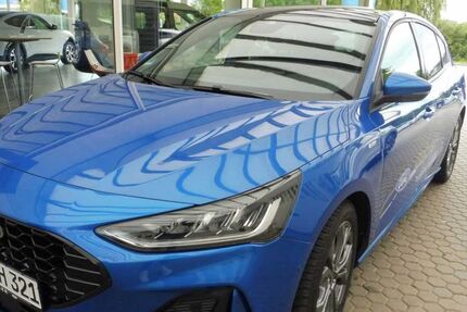 Ford Focus 35.000 km 24.890 € Burgoberbach 91595
