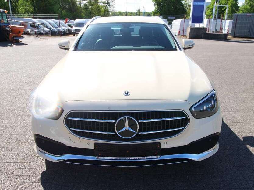 E 200