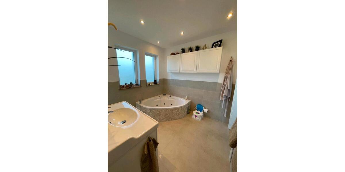Bungalow Winsen (Aller) - 6 Zimmer, 184 m&sup2;, 599.000&euro; | Angebot:26995773