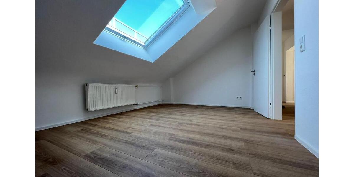 Dachgeschoßwohnung Maintal - 3 Zimmer, 63 m&sup2;, 240.000&euro; | Angebot:27429733