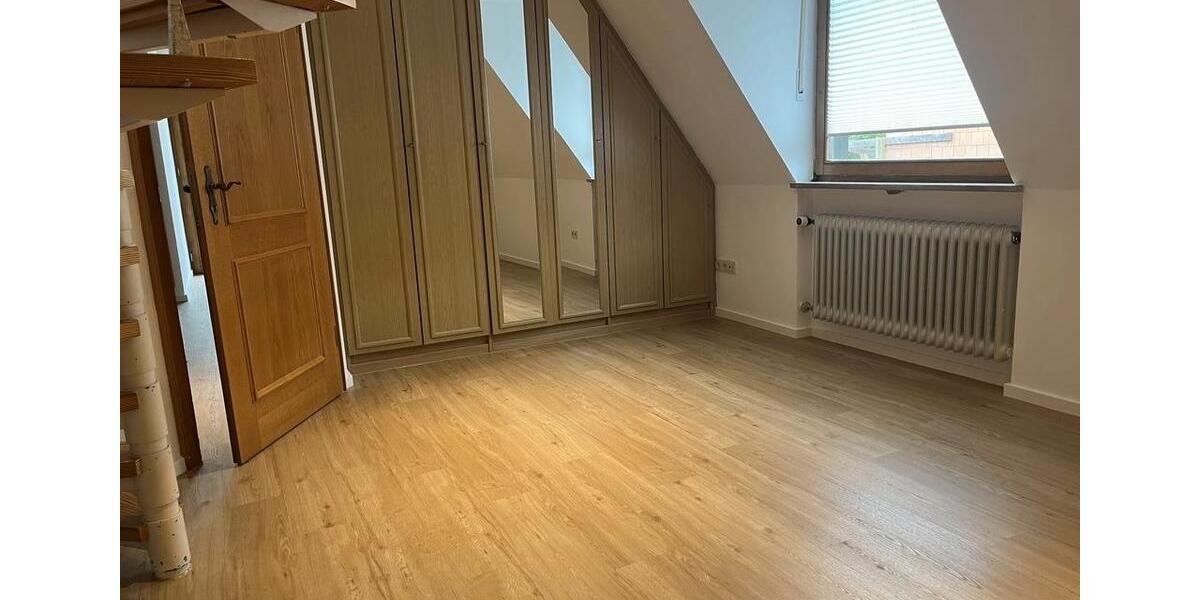 Doppelhaushälfte Gräfelfing - 7 Zimmer, 210 m&sup2;, 4.995&euro; | Angebot:23216909