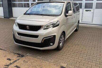 Peugeot Traveller
