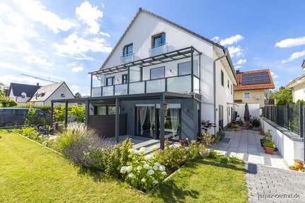 Haus zum Mieten in München 3.800 € 216.7 m²