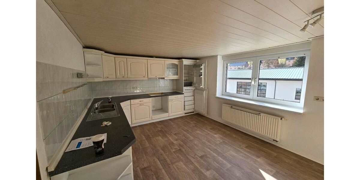 Etagenwohnung Olbernhau - 3 Zimmer, 97 m&sup2;, 590&euro; | Angebot:25376813