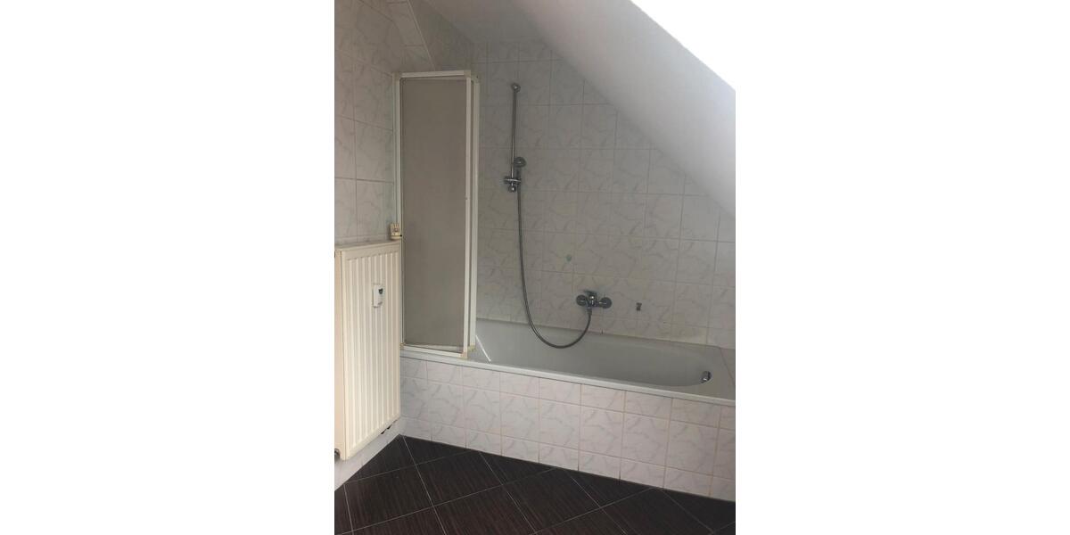 Maisonettenwohnung Zwönitz - 3 Zimmer, 78 m&sup2;, 410&euro; | Angebot:26180302