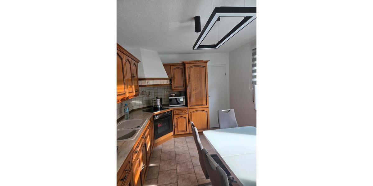 Erdgeschoßwohnung Trossingen - 4 Zimmer, 99 m&sup2;, 350.000&euro; | Angebot:26226476