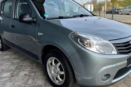 Dacia Sandero 165.000 km 2.500 € Henstedt- Ulzburg 24558
