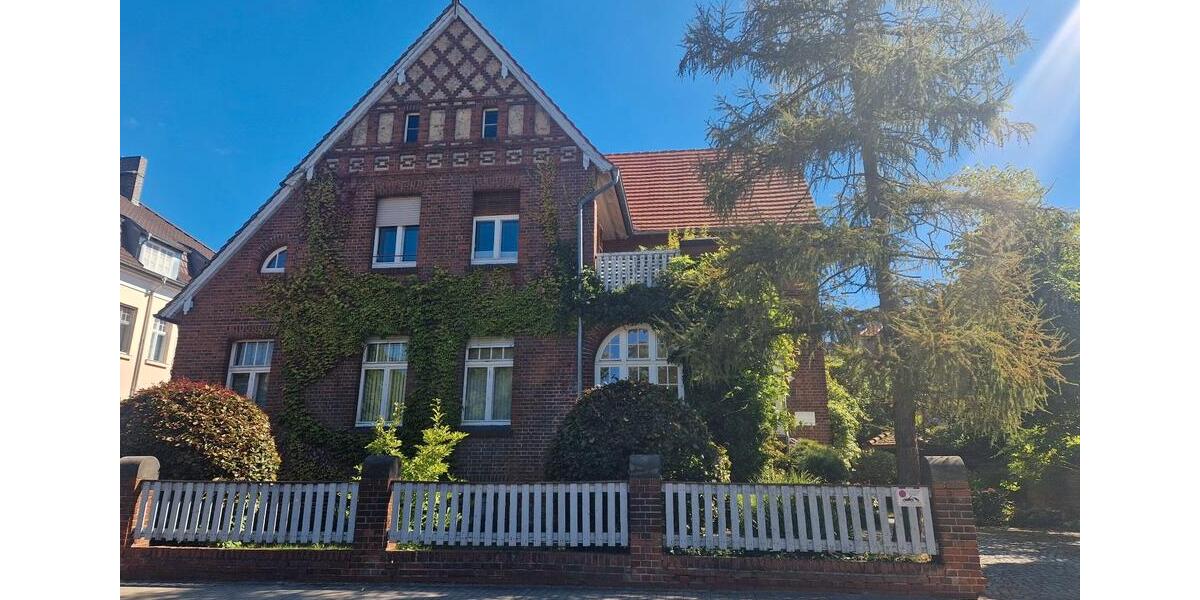 Etagenwohnung Jüterbog - 3 Zimmer, 124 m&sup2;, 1.400&euro; | Angebot:27621996