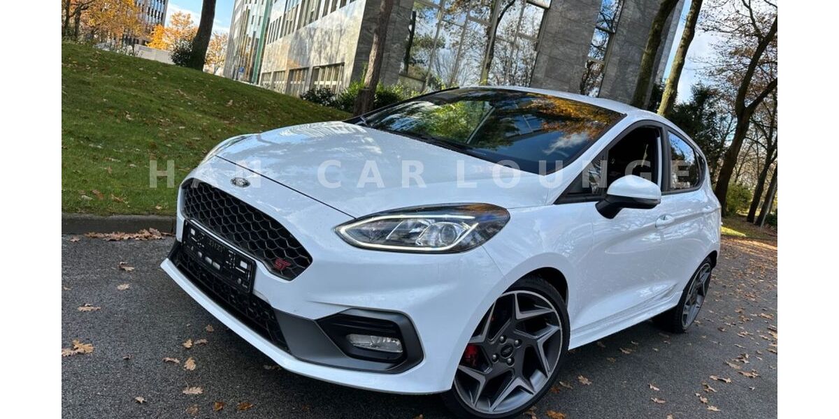 Ford Fiesta 111.000 km 14.900 € Nürnberg 90431