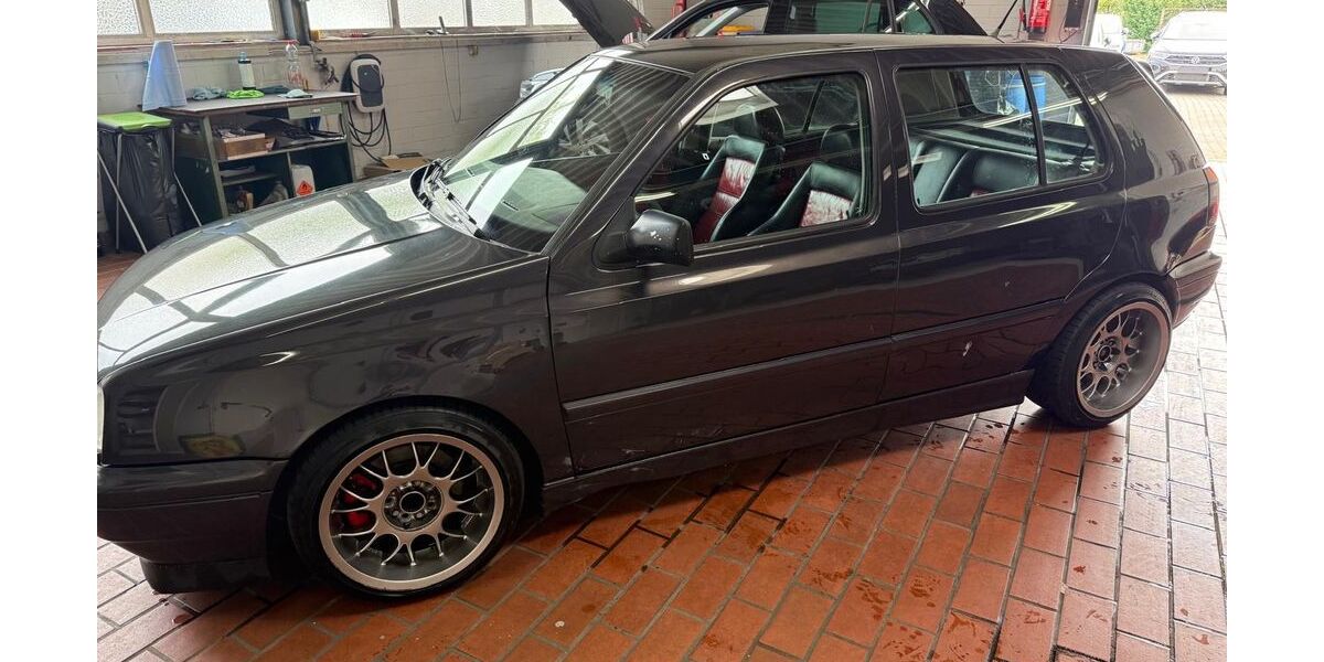 VW Golf 263.643 km 2.500 &euro; Walsheim 76833