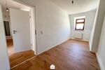 Dachgeschoßwohnung Greiz - 4 Zimmer, 83 m&sup2;, 495&euro; | Angebot:26476621