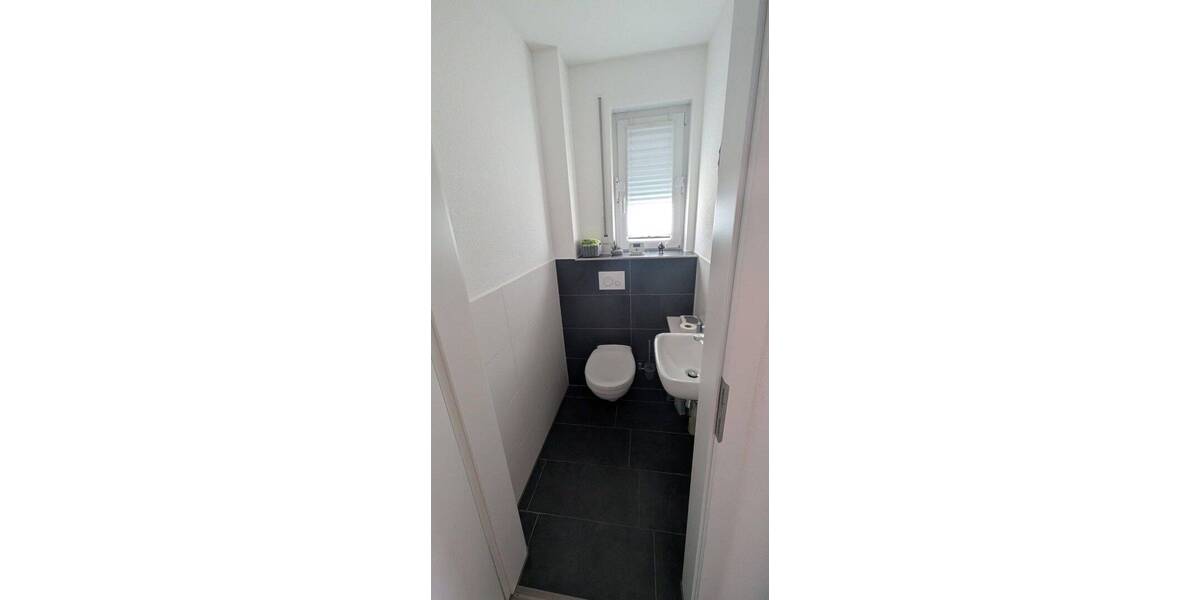 Modernes Einfamilienhaus in sehr ruhiger Lage auf großem Grundstück in Ebnat mit Doppelgarage 5 zimmer