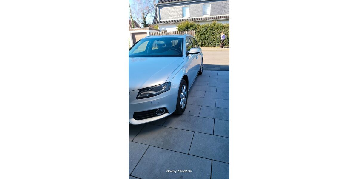 Audi A4 201.213 km 4.000 &euro; Köln 51107