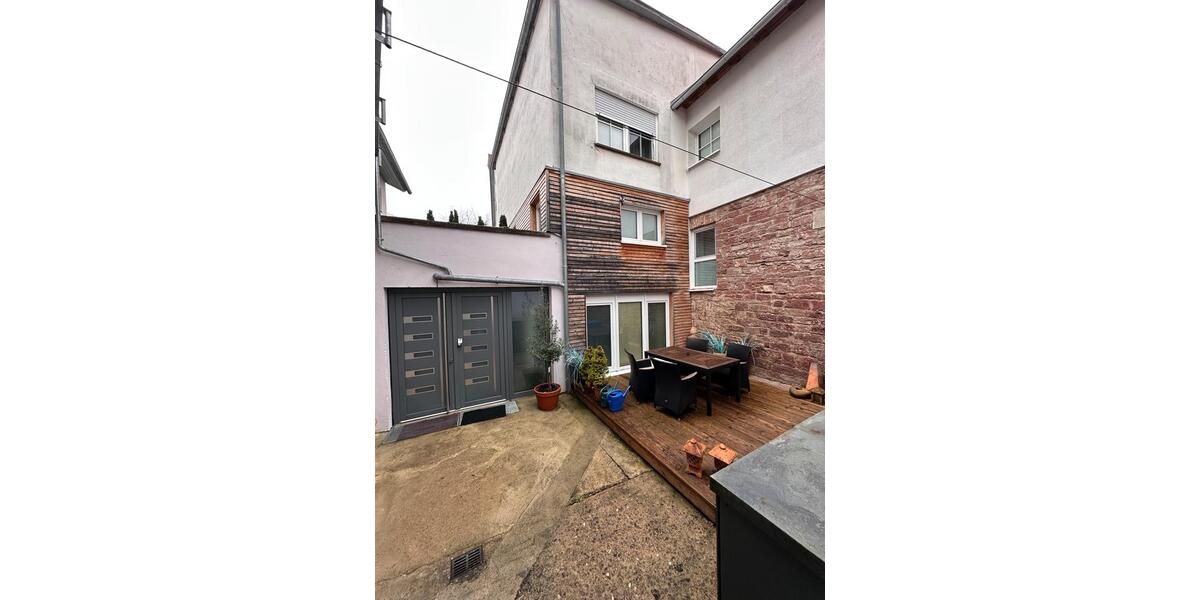 Einfamilienhaus Würzburg Steinbachtal - 8 Zimmer, 280 m&sup2;, 1.800&euro; | Angebot:24536882