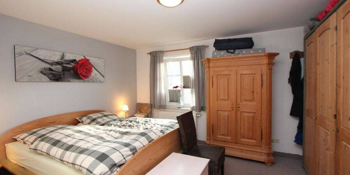 Mehrfamilienhaus, Wohnhaus Klanxbüll - 7 Zimmer, 182 m&sup2;, 398.000&euro; | Angebot:25706558