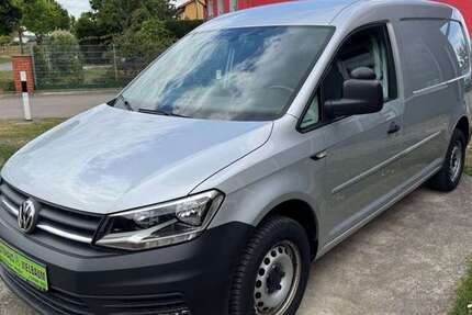 VW Caddy 127.700 km 14.990 &euro; Vielbaum 39615