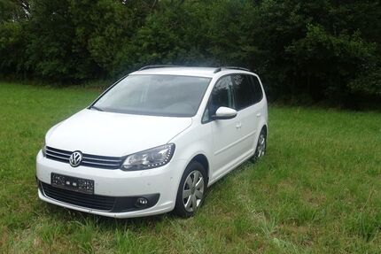VW Touran 136.000 km 10.888 &euro; Rotenburg an der Fulda 36199