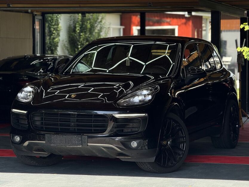 Porsche Cayenne 262.000 km 24.900 € Badenhausen 37539