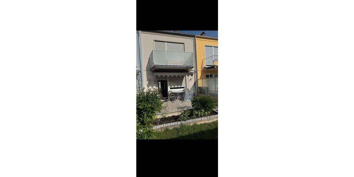 Reihenhaus Augsburg Lechhausen - 3 Zimmer, 110 m&sup2;, 459.000&euro; | Angebot:26862952