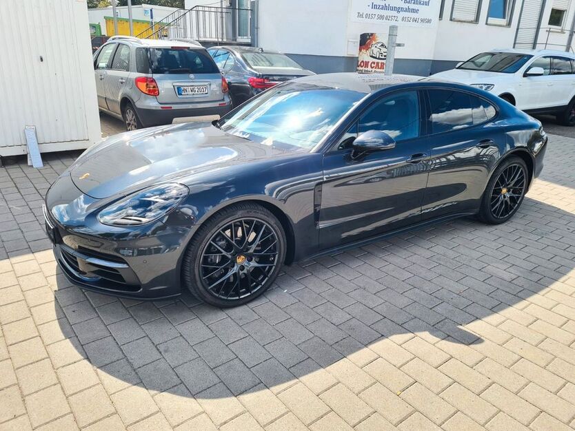 Porsche Panamera 71.000 km 67.990 € Heilbronn 74076
