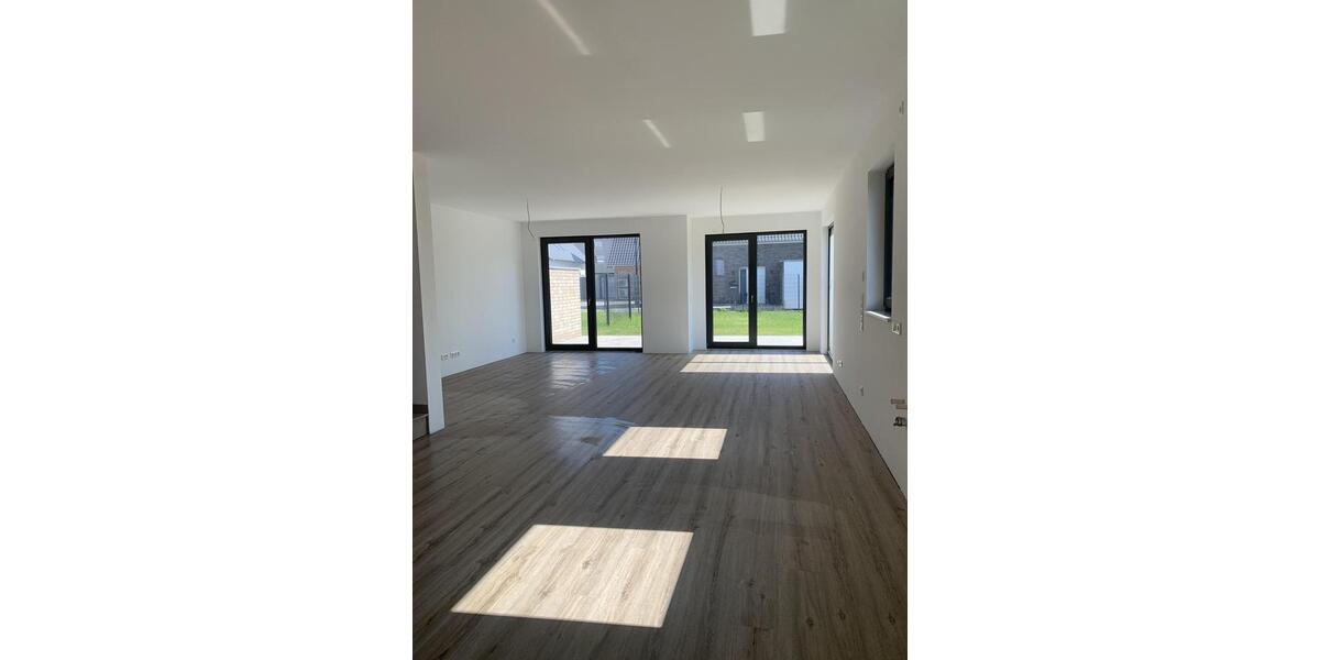 Reihenhaus Willich - 4 Zimmer, 172 m&sup2;, 1.989&euro; | Angebot:24816553