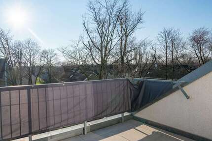 Wohnung zum Kaufen in Düsseldorf 250.000 € 107 m² 3.5 zimmer