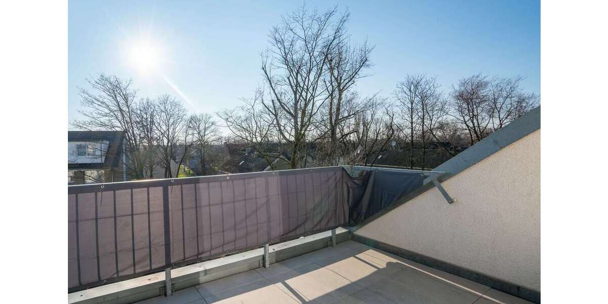 Wohnung zum Kaufen in Düsseldorf 250.000 € 107 m² 3.5 zimmer