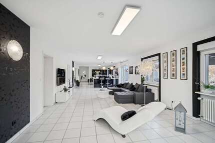 Haus Schopfheim - 14 Zimmer, 492 m&sup2;, 1.178.000&euro; | Angebot:25499213