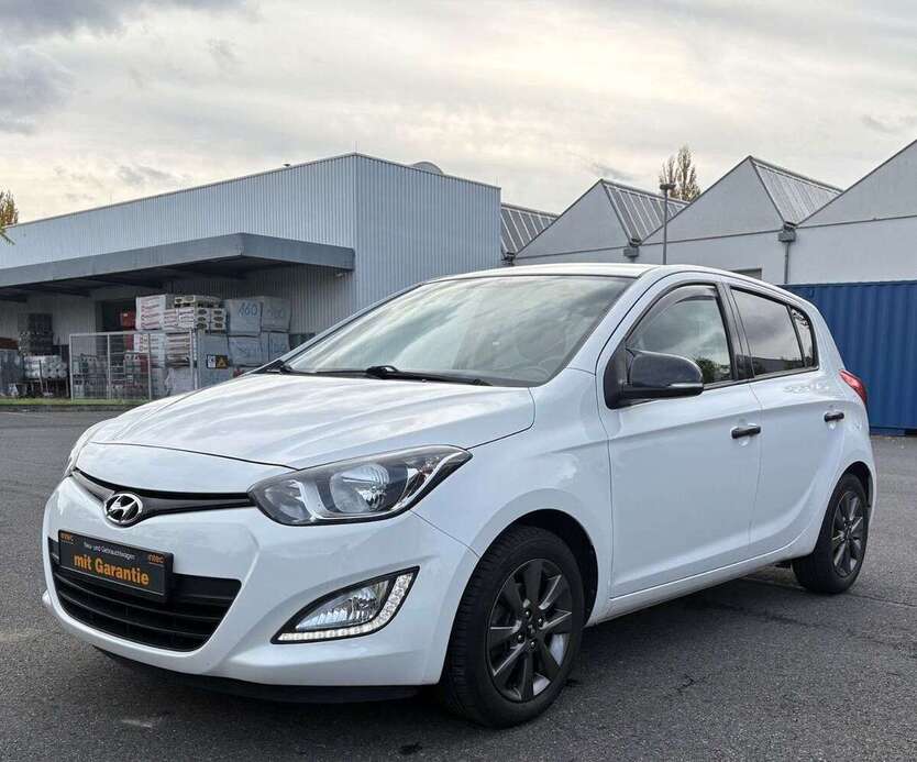 Hyundai i20 75.000 km 6.390 € Frankfurt am Main 60386