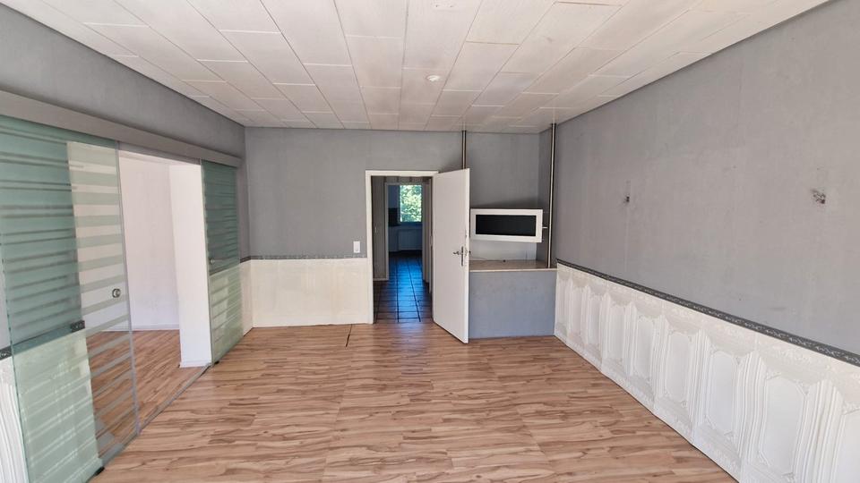 Erdgeschoßwohnung Rodenberg - 7.5 Zimmer, 165 m&sup2;, 1.000&euro; | Angebot:26394121